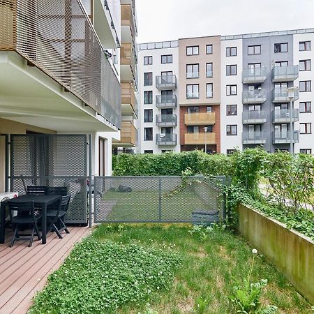 Apartment Swistackiego With Free Garage Wroclaw By Renters Dış mekan fotoğraf